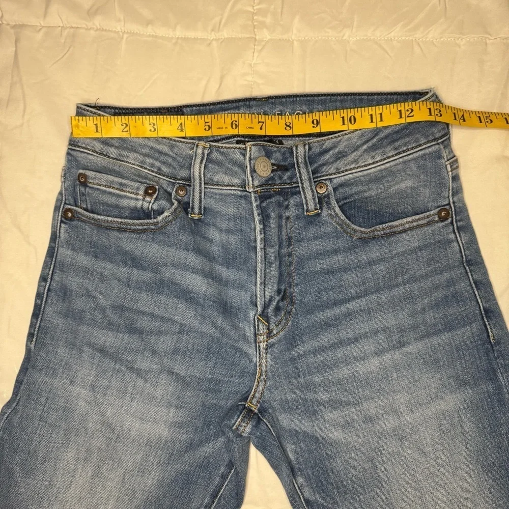 American Eagle Men's Blue Jeans Size 28x28.     #30